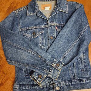 Vintage Levi's “ Trucker” Jean Jacket ~ Size 16 ~ New Condition